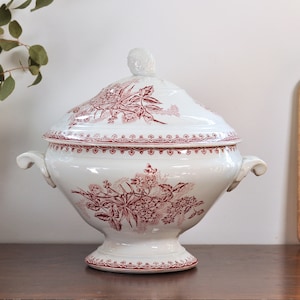 1900s Antique French White Ironstone Soupière, Red Transferware « Margot » Pattern, Terre de fer, Ste AMANDINOISE