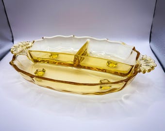Bol antiguo Fostoria Topaz Relish Baroque con tres compartimentos, base y asa.
