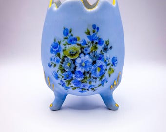 Huevo agrietado con base de porcelana azul vintage Ardco con diseño floral