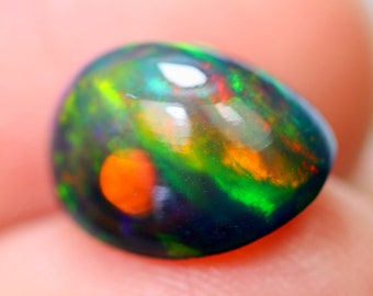2.56cts Natural Ethiopian Welo Smoked Opal, Bright Flashy Opal, Ideal for Jewelry, Pendant Making