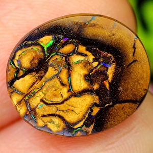 Yowah Boulder Opal, 3,92 ct naturlig Queensland oval cabochon