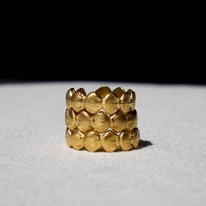 Adjustable Gold Shell Ring Ocean Stacking Ring