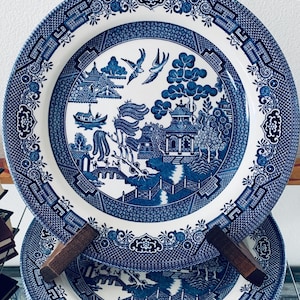 Vintage Blue And White  English Willow Churchill Staffordshire Fine English Dinner Plates - Blue & White - Set of 4