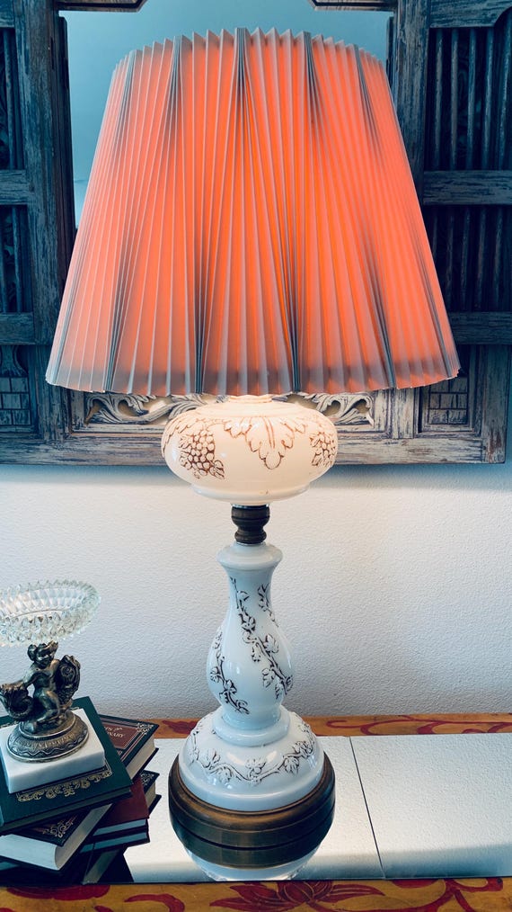 S*S様 90s Wood ＆ milk glass lamp Vintage Milk Glass Table Lamp 