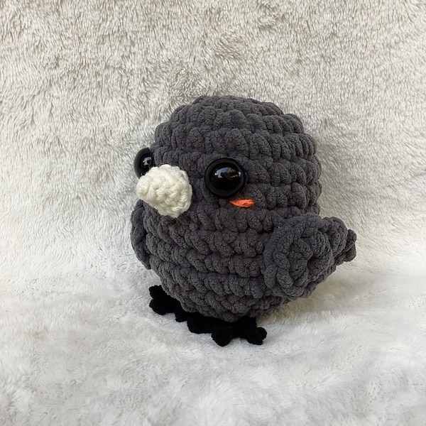 Low Sew Mini Crow Crochet Pattern , Amigurumi Small Cute Raven Crochet PDF, Halloween Bird Beginners Tiny Crochet Kids Plush Toy Pattern