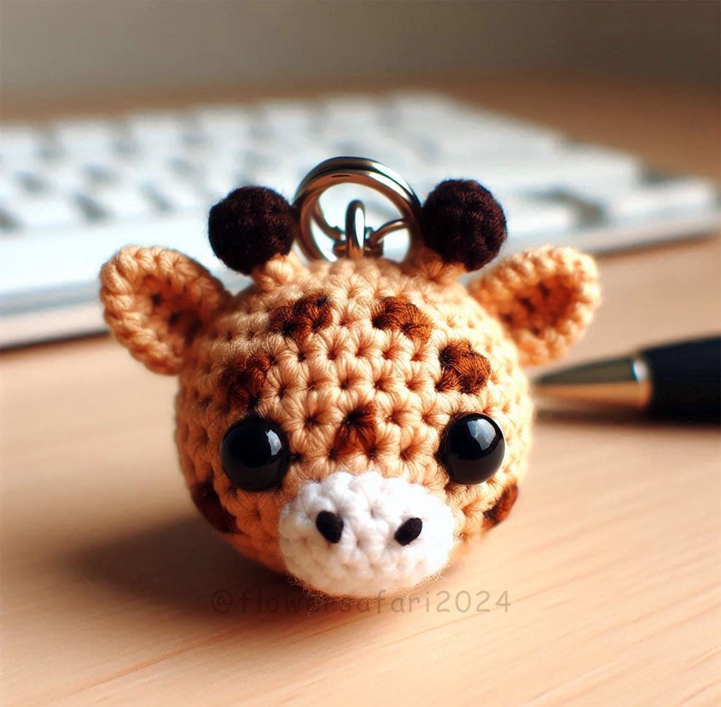 mページ　あみぐるみキーホルダー キリンのキーホルダーかぎ針編みパターン、シンプルな初心者向けミニ