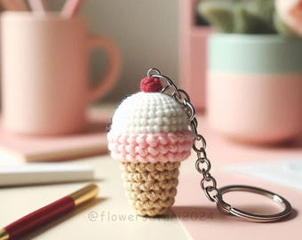 Wzór na szydełkowy brelok z lodami, miniaturowy deser amigurumi (wzór w formacie PDF)