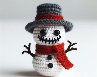 Spooky Snowman Crochet Pattern , Mini Amigurumi Scary Christmas Crochet PDF Ebook , Small Beginners Gothic Witchy Crochet Kids Toy Pattern