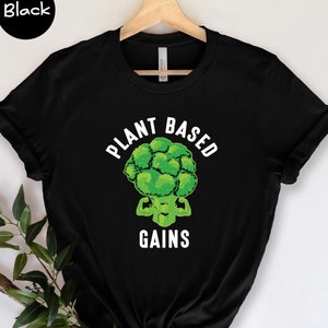 Plant Based Fitness  Vegan Bodybuilder Gifts' Men's T-Shirt