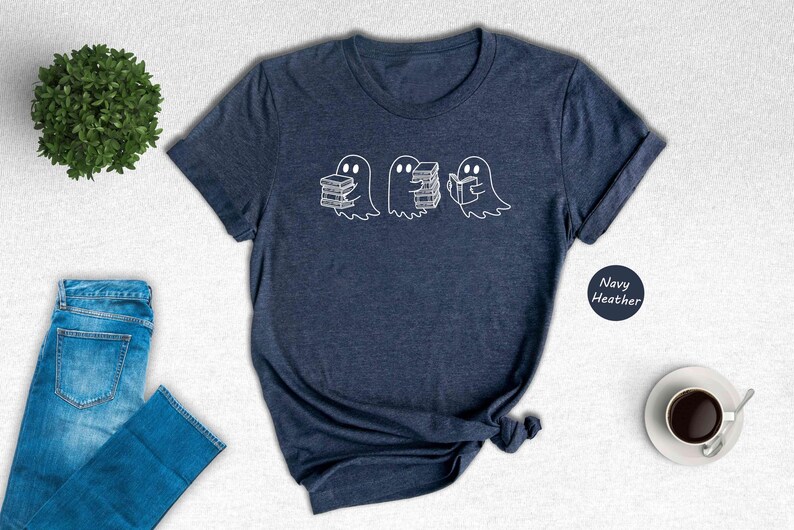 Reading Ghosts Halloween Shirt: Cute Book Lover Spooky Tee immagine 4
