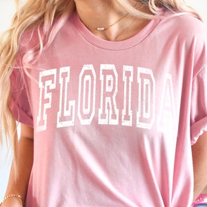 Florida T-shirt for Women Gift, State of Florida Tee, Florida Print, Sunshine State Shirt, Florida Gift, Soft and Cozy Shirt