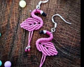 Macrame Macramé earrings earrings earrings hanging earrings flamingo falmingo earrings summer jewelry hippie bohemian macrame earrings