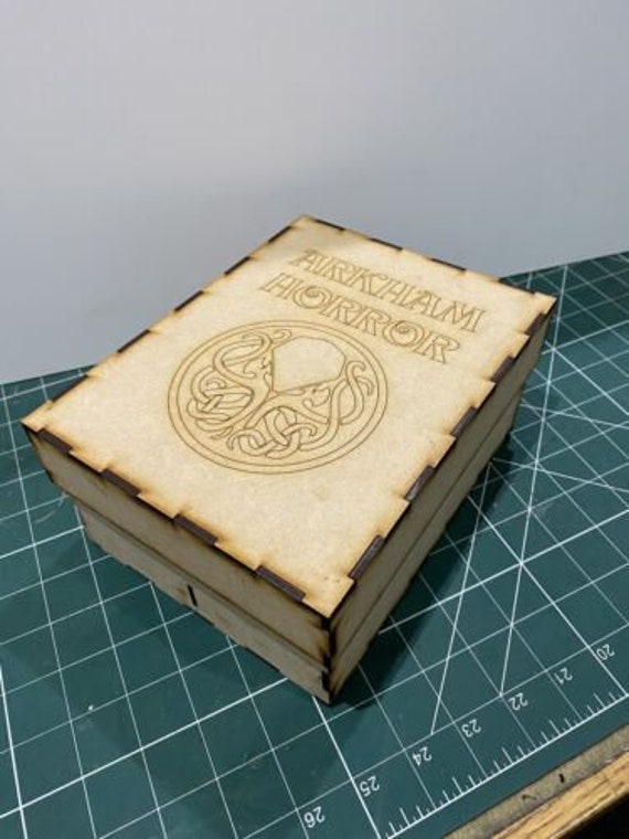 Arkham Horror Cards Storage Box 300+ Cards. Strong 3mm MDF Cthulhu Logo.