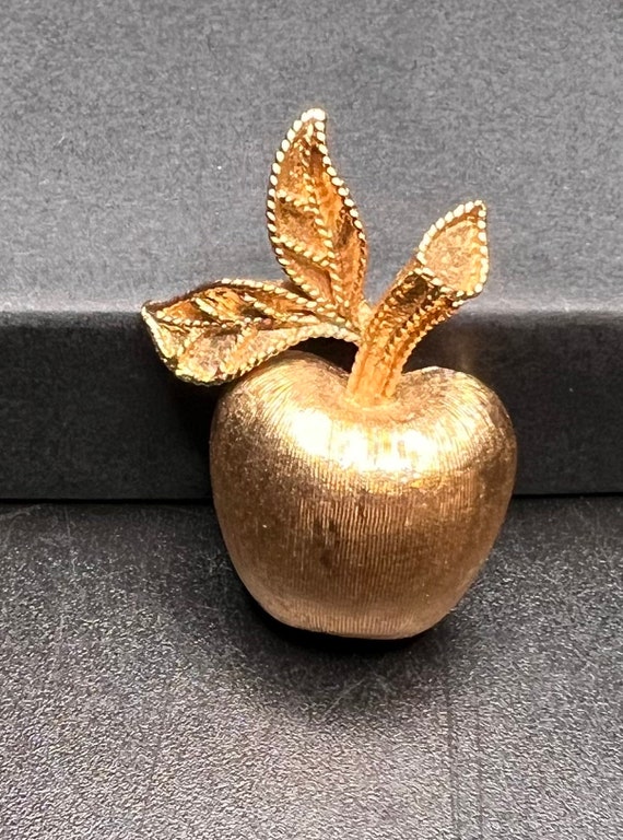 Vintage Avon Pin/Brooch - Miniature Golden Apple