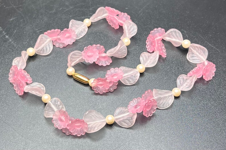 Vintage 1986 Avon Frosted Pastel Blossoms Necklace image 1