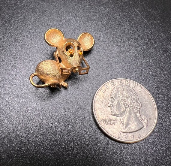 Vintage Avon Spectacular Mouse Pin/Brooch - image 3