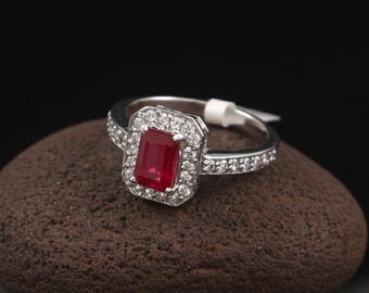 Smaragdschliff Rubin Sterling Silber Halo Ring, Juli Geburtsstein