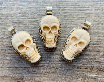 Skull Bone Pendant, 3.5cm long, Handmade Buffalo Bone, Tibetan Silver Setting, TSP-61
