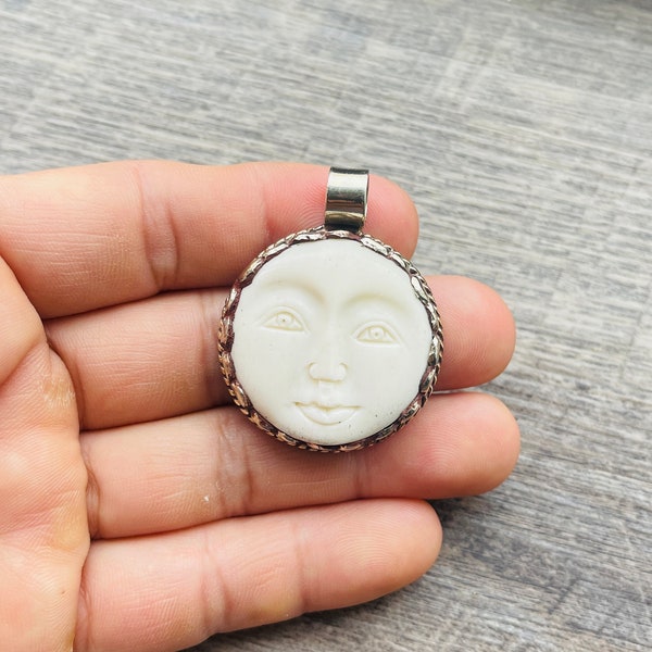 Moon Pendant; Moon Face Design, Curved Buffalo Bone Tibetan Silver Pendants, 3cm, Round Nepal Ethnic Designs Pendants, Boho Style Pendants