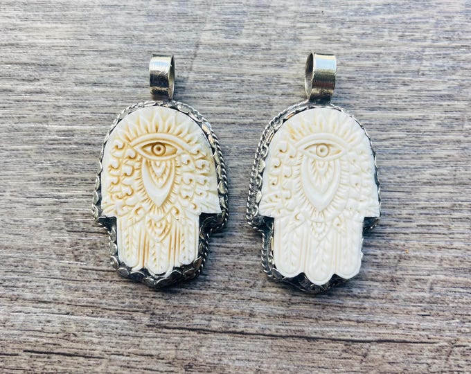 Buffalo Bone Hamsa Hand Pendant: Tibetan Silver Fatima Amulet TSP-17