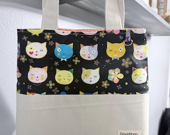 Mini bolso con estampado de gato – Bolso kawaii japonés hecho a mano con tela reciclada, regalo para amantes de los felinos.
