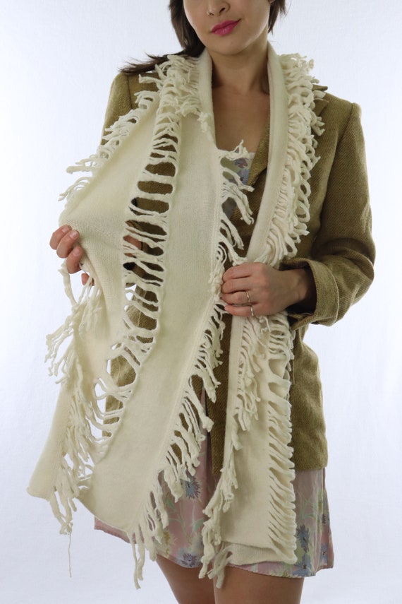 Cream Lambswool Bone-colored Distressed Witchy Bo… - image 5
