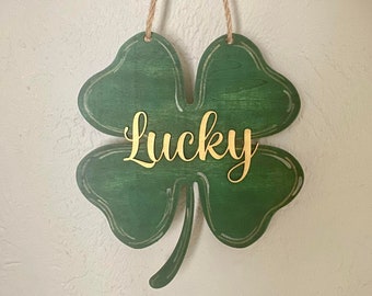 Clover Door Hanger / St. Patrick's Day decor / 4 leaf clover / St. Paddys day decor / Door decor /