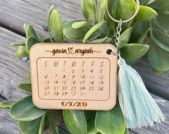 Personalized keychain / Valentine's Day Keychain / Anniversary Gift / Calendar Keychain / Gift for her / Personalized