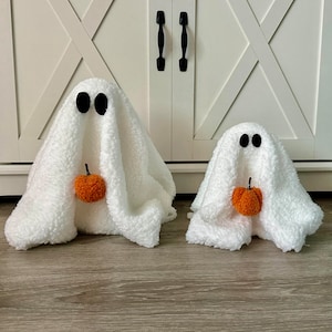 Decoración fantasma Sherpa / Linda decoración de Halloween / Decoración del manto / Otoño y otoño / Ghostie / Lindo fantasma y calabaza /