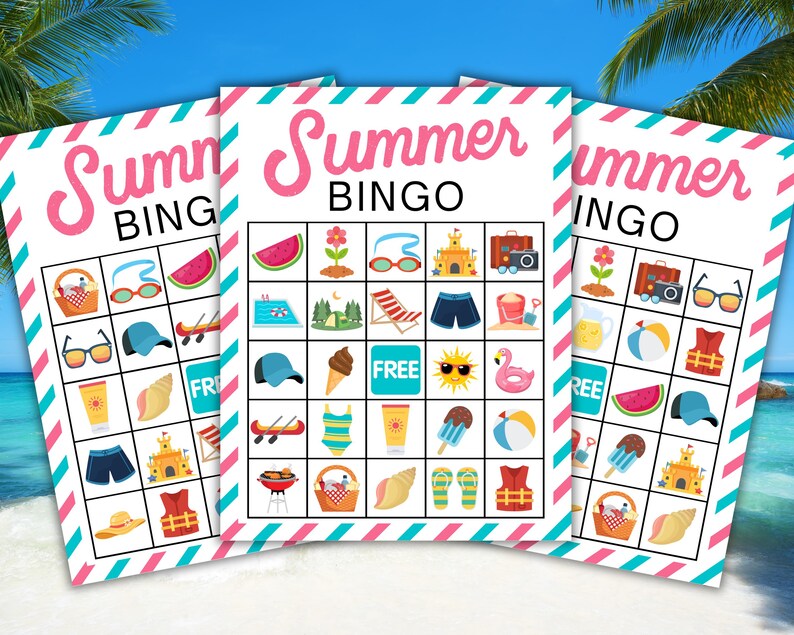 K&ouml;nnte beinhalten: Drei druckbare Sommer-Bingo-Karten mit einem rosa-blauen gestreiften Hintergrund. Jede Karte hat ein 5x5-Raster mit Bildern von Sommeraktivit&auml;ten und -gegenst&auml;nden, wie Sonnenbrillen, Wassermelone, Sonnenschirm, Schwimmweste und Strandball. Das mittlere Feld jeder Karte lautet "FREI".