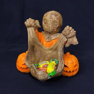 Trick or Treat statue, Halloween decor, Halloween Trick or Treat Box, Holleween Statue