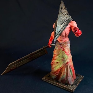 Silent hill pyramid head statue,10'', horror decor
