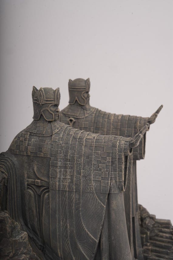 Argonath Bookends, Fantasy King Statues, River Guardians Sculpture, Handmade Stone Look Decor, Movie Inspired Collectible Gift