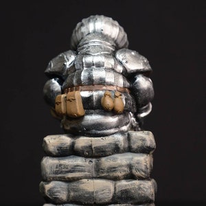 Dark Souls figure, Onion knight Statue, Siegmeyer of Catarina figure, Handmade Painting, Video Games Gift, collectible statue, Great Quality image 9