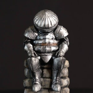 Dark Souls figure, Onion knight Statue, Siegmeyer of Catarina figure, Handmade Painting, Video Games Gift, collectible statue, Great Quality image 2