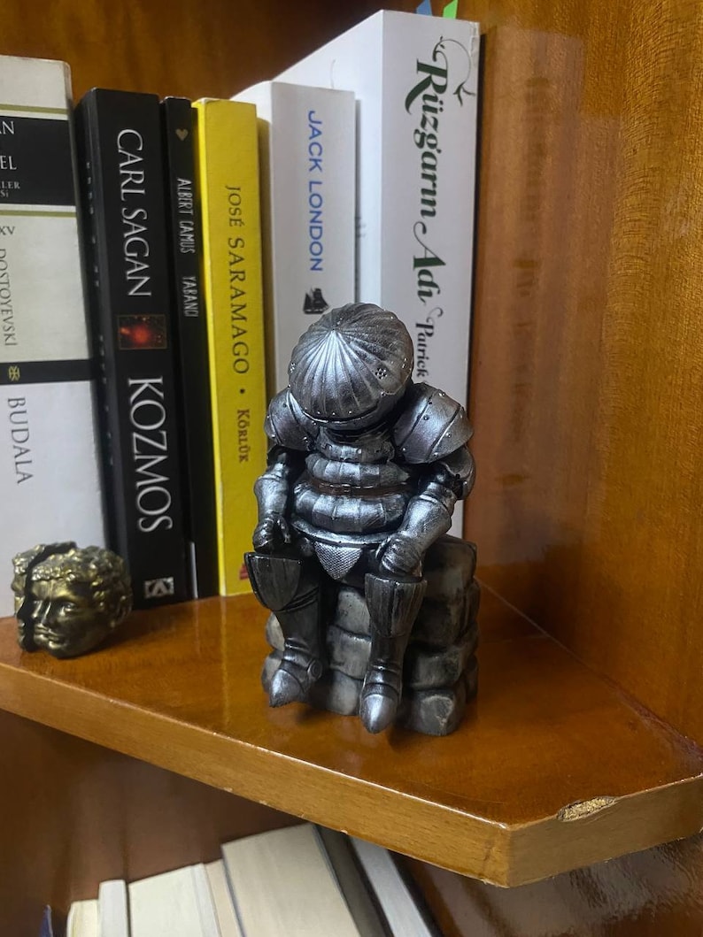 Dark Souls figure, Onion knight Statue, Siegmeyer of Catarina figure, Handmade Painting, Video Games Gift, collectible statue, Great Quality image 6