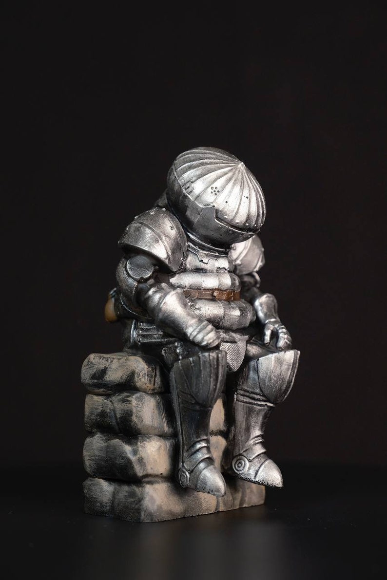 Dark Souls figure, Onion knight Statue, Siegmeyer of Catarina figure, Handmade Painting, Video Games Gift, collectible statue, Great Quality image 1