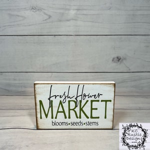 Spring wood sign/ flower wood sign/ tier tray decor/ Spring tier tray/ wood sign/flower sign/ flower market/ Spring Decor/ Spring/ farmhouse