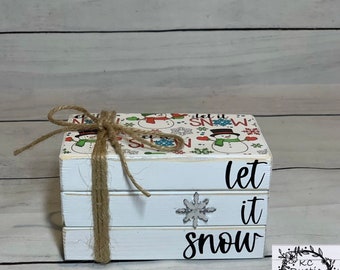 Laat het sneeuwen mini houten boekenstapel / gelaagd dienbladdecor / kerstboeken / let it snow / kerstdecor / winterdecor / plankoppas / sneeuwpop