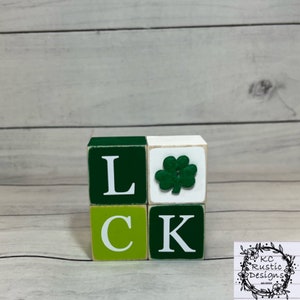 St. Patricks Tag Dekor / Holzblöcke / etagiertes Tablett Dekor / Holz Dekor / Mantel Dekor / Glück / St. Patrick’s Tablett Dekor