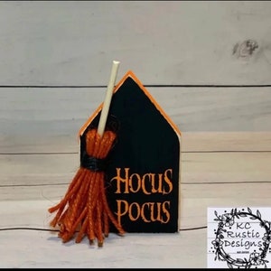 Halloween mini house/ Halloween tier tray decor/ Halloween decor/ tiered tray decor/ mantle decor