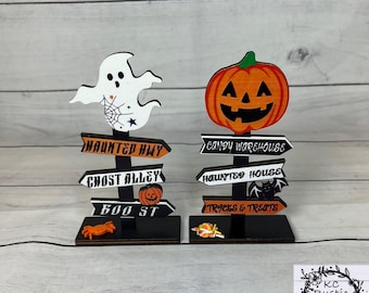 Halloween wood sign/Halloween decor/ tiered tray decor/October 31/holiday tier tray decor/wood sign/ Halloween tier tray/mantle decor