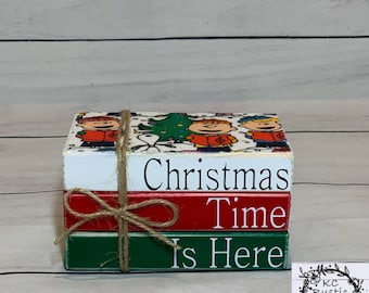 Bücherstapel Weihnachten/Bücherstapel/Bücherstapel/Bücherstapel/Bücherstapel/Weihnachtsdekor