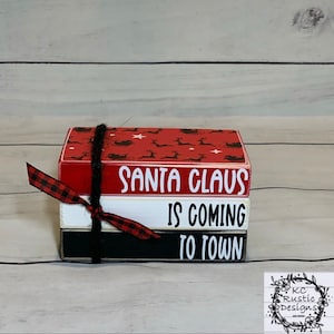 Christmas mini wood book stack/ Santa Claus is coming to town/ book bundle/ tiered tray decor/ wood books