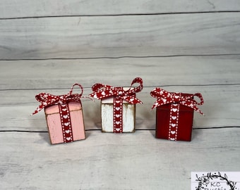 Kleines hölzernes Tablett/ Holztablett / kleine Holztabletten / kleine Holztabletten / kleine Geschenke / Valentinstag