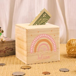 Tirelire personnalisée arc-en-ciel, tirelire en bois avec nom, cadeau d'anniversaire, baptême, cadeau bébé, cadeau de naissance, bébé, enfants, tirelire en bois