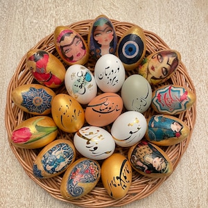 Handmade Farsi Calligraphy Wooden Eggs Set of 4 Norooz Norwruz 1403, Haftseen Haftsin, Persian New Year image 1