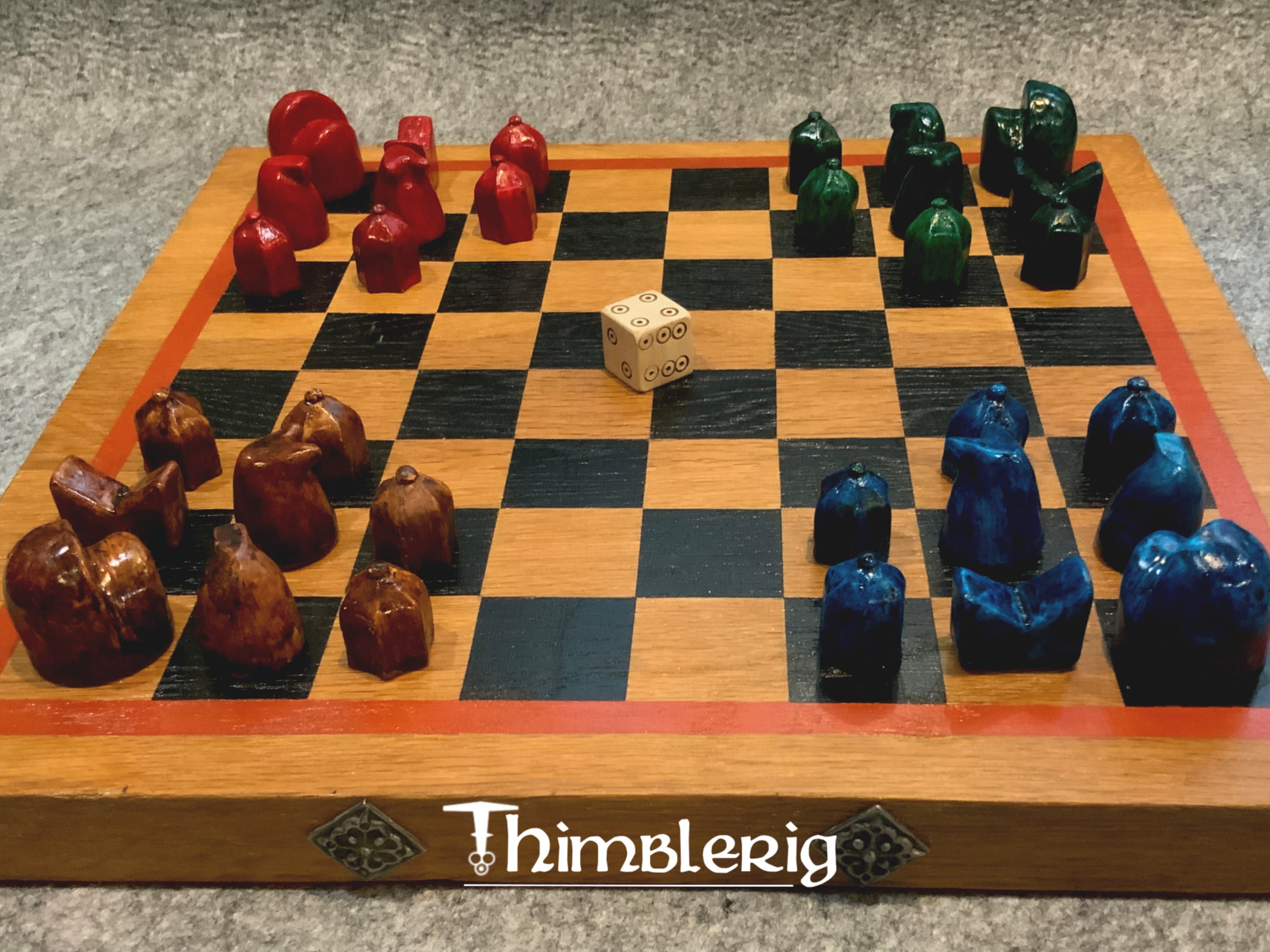 Four seasons chessmen (four player chess)