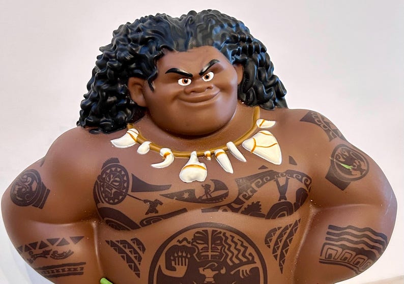 Figura de acción coleccionable de Disney Moana Maui de 8 pulgadas, juguete de plástico duro imagen 2