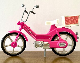 Barbie sisters with bikes and best sale scooters